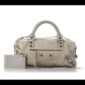 *Authentic* Balenciaga classic twiggy argent